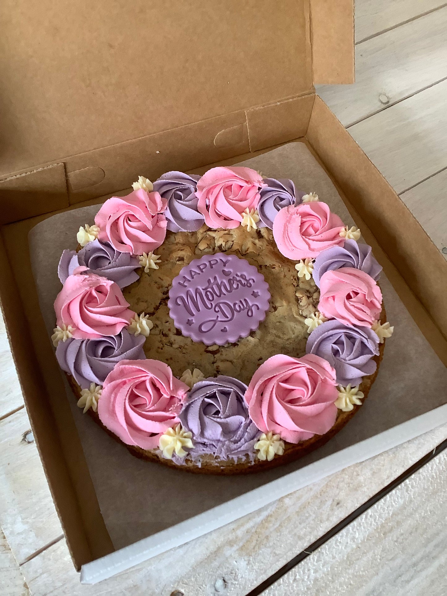 Cool Mum Club Table Stack