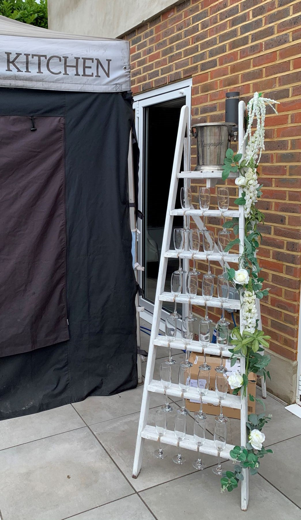 Prosecco Ladder - To Hire